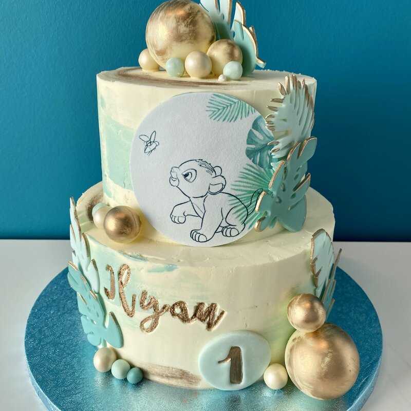 Layer cake, crème et image comestible - thème lion king
